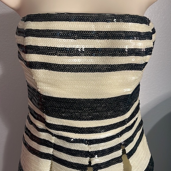 BEBE sequence dress - Picture 2 of 6